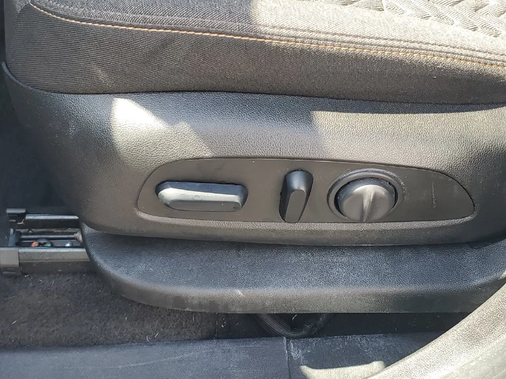 Used 2024 Gray Chevrolet LT image 17