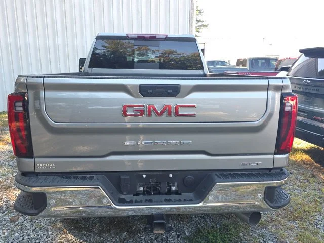 Used 2025 Silver GMC SLT image 4