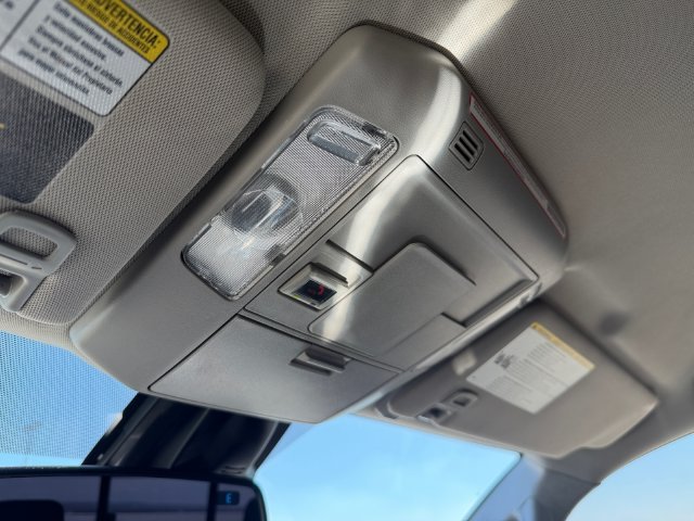 Used 2020  Toyota SR5 image 27