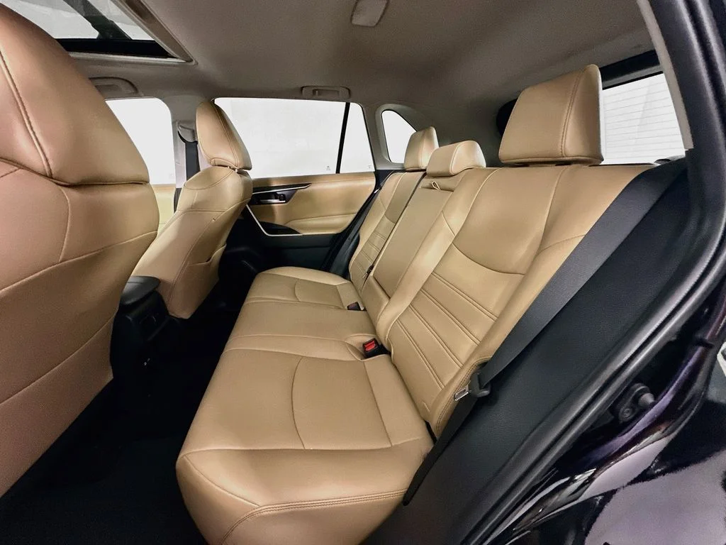 Used 2023 Midnight Black Metallic Toyota XLE Premium image 26