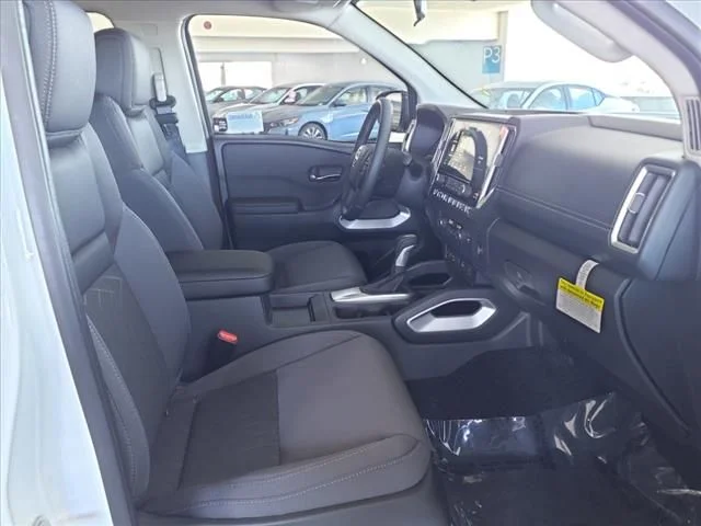New 2025 Glacier White Nissan Crew Cab SV image 6