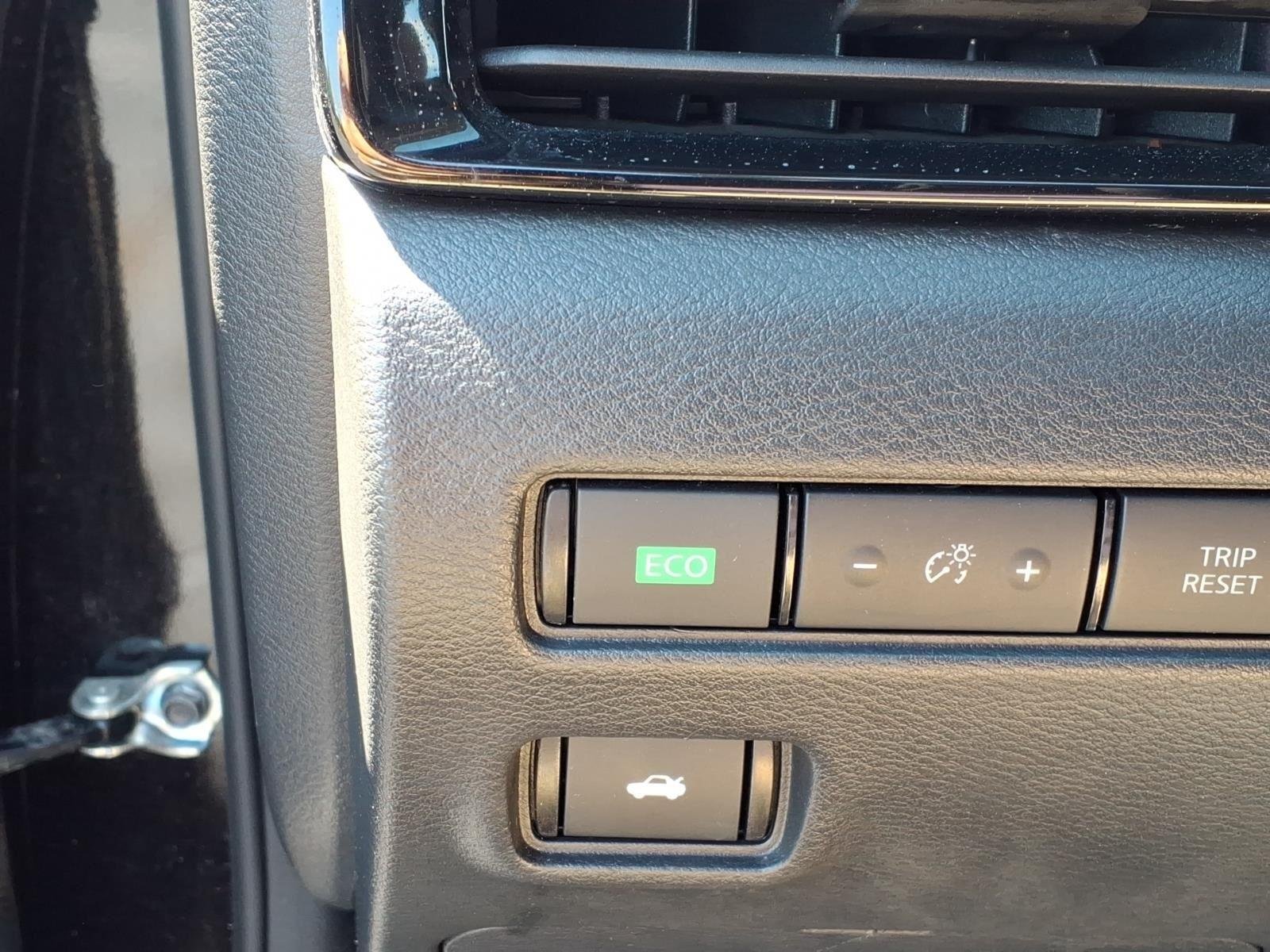 Used 2025 Super Black Nissan SV image 7