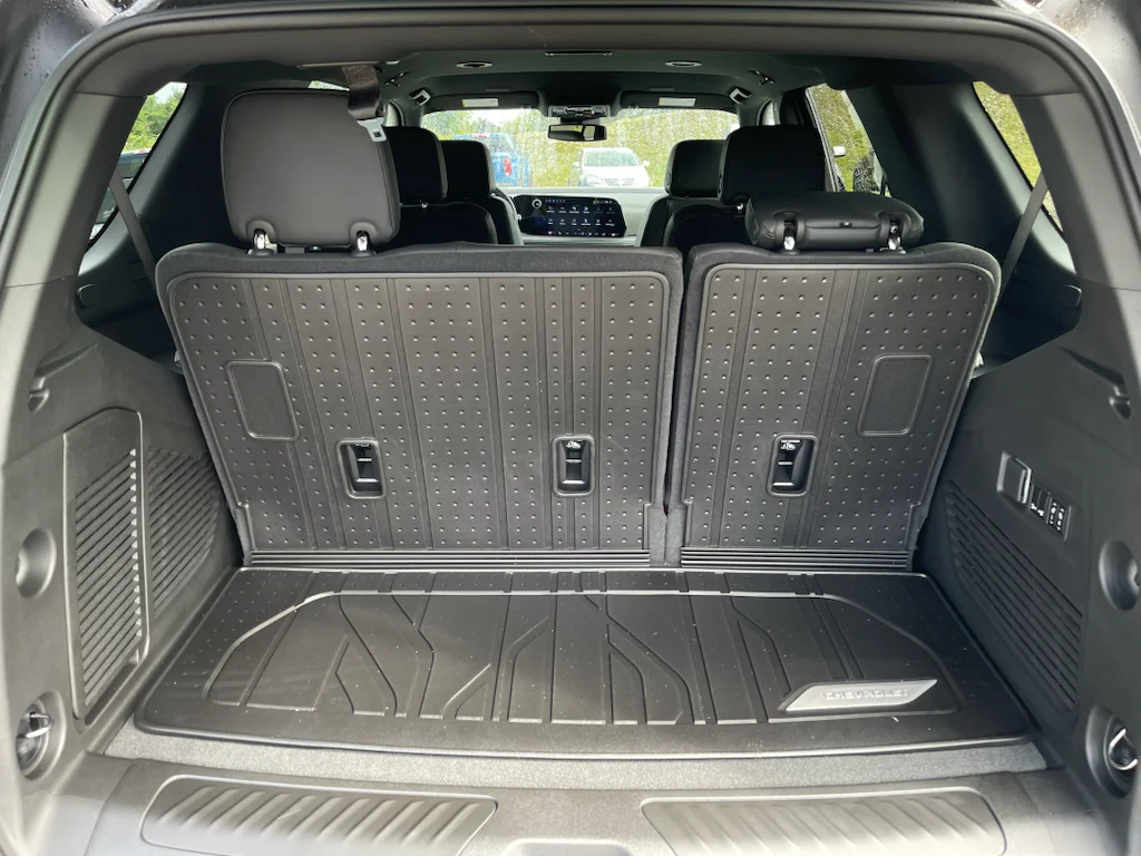 2026 Chevrolet Tahoe LT - Photo 11