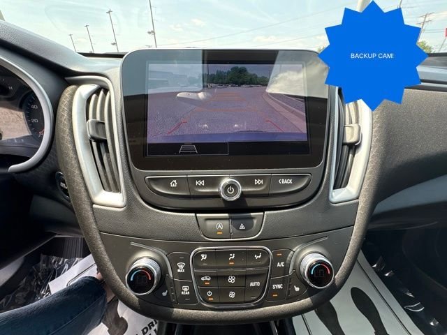 Used 2023 Gray Chevrolet LT image 19