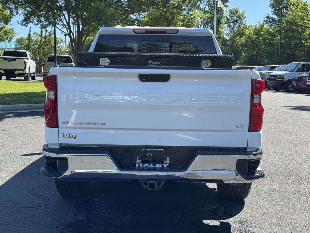 Used 2019 White Chevrolet LT image 22