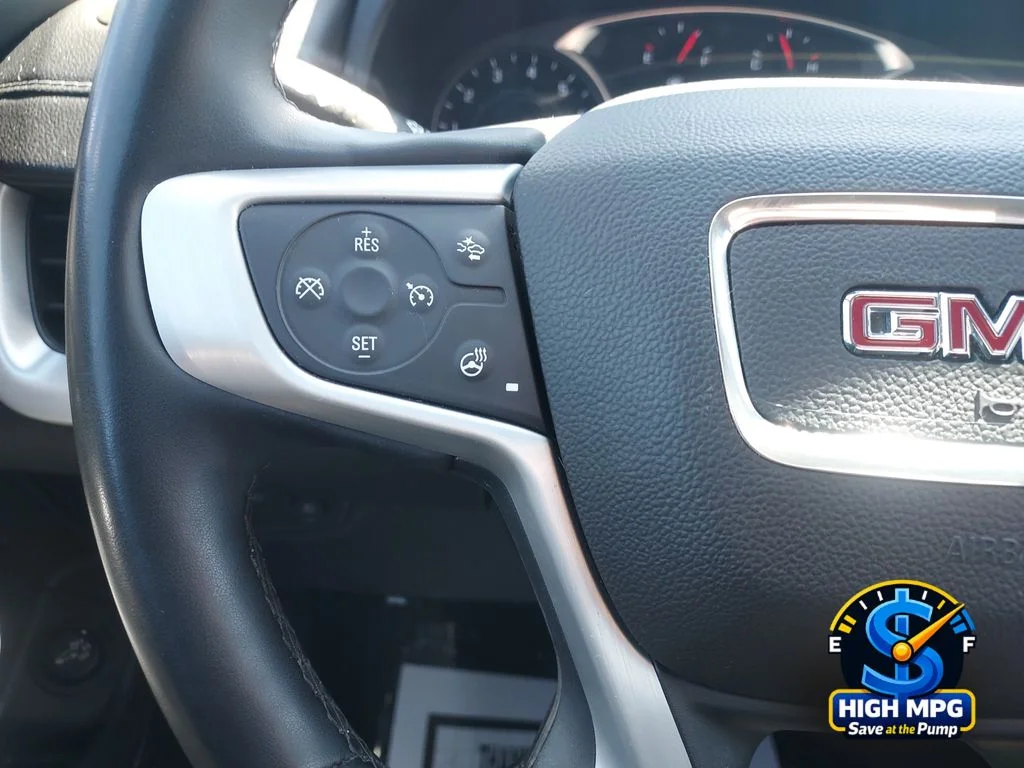 Used 2024 Silver GMC SLT image 17