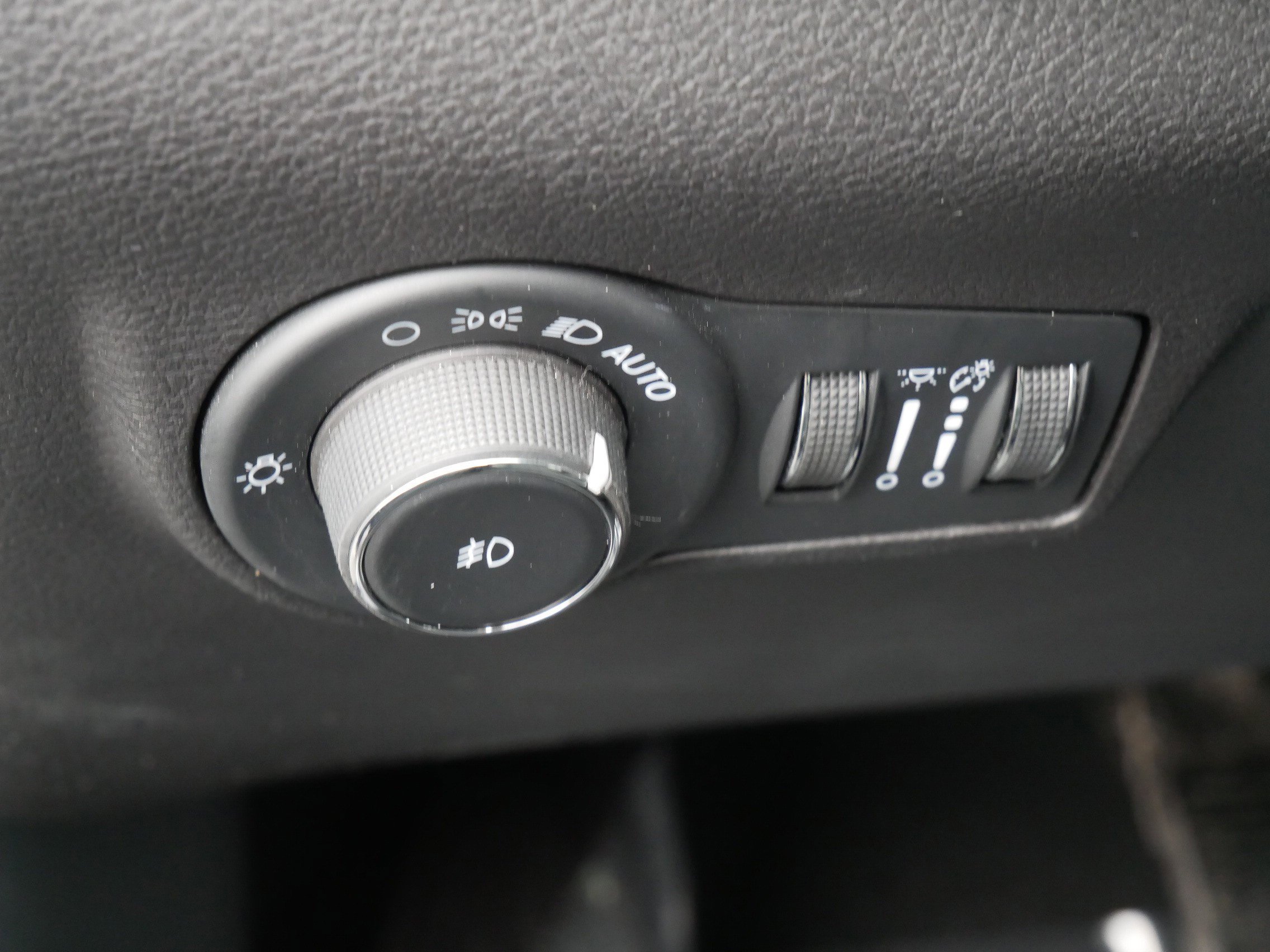 2025 Jeep Compass Latitude - Photo 19