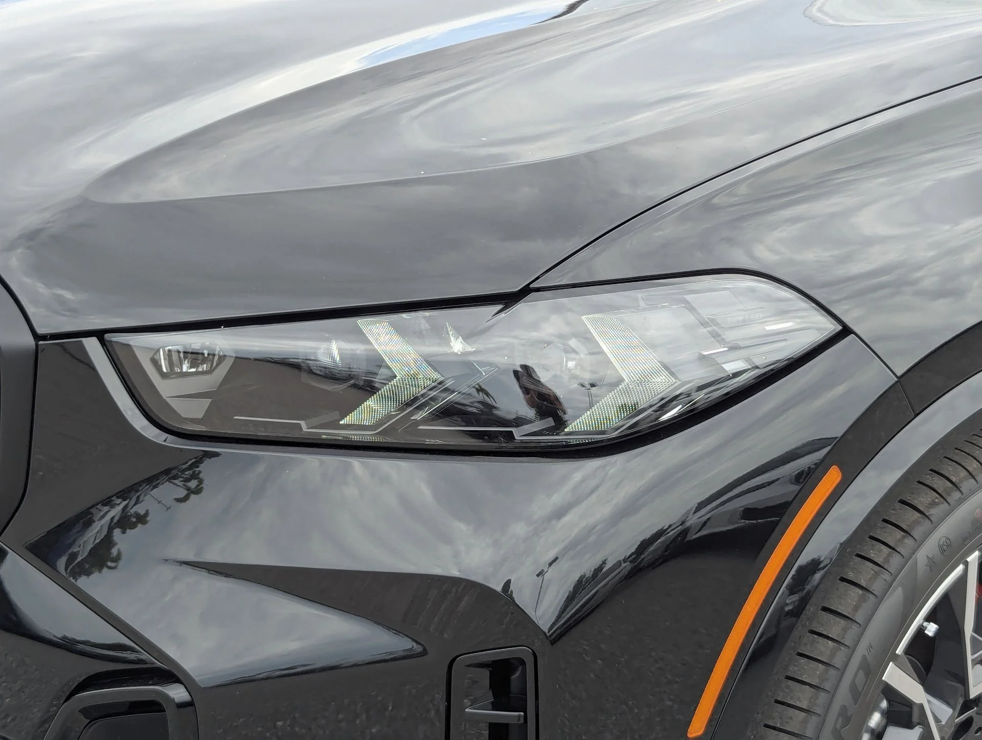 New 2026 Black Sapphire Metallic BMW xDrive50e image 9