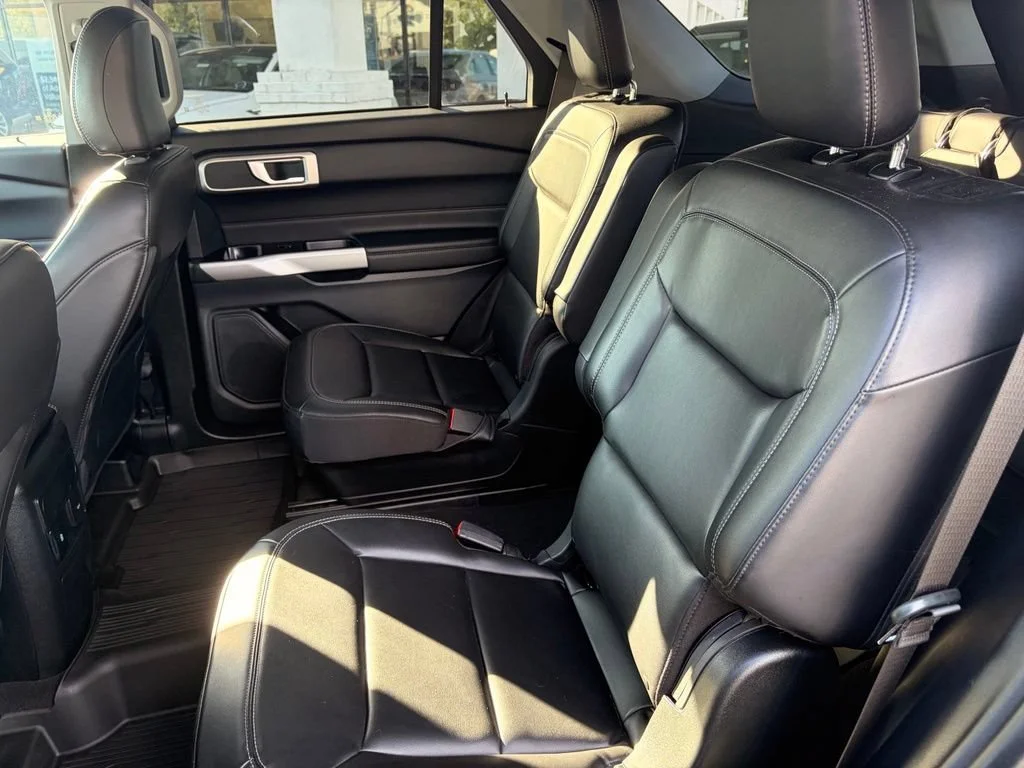 Used 2023 Gray Ford XLT image 17