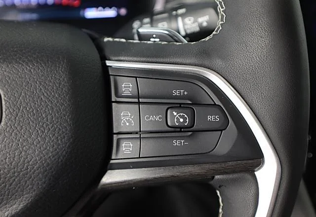 Used 2024 Velvet Red Pearlcoat Jeep BASE image 42