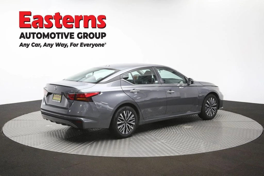 Used 2025 Gray Nissan 2.5 SV image 41