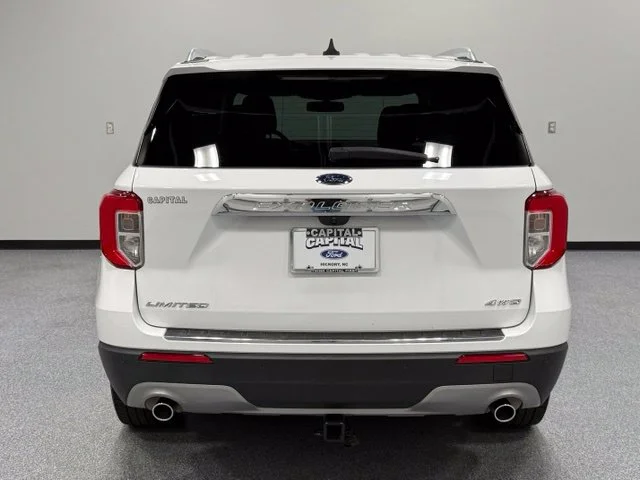 Used 2021 White Ford Limited image 11