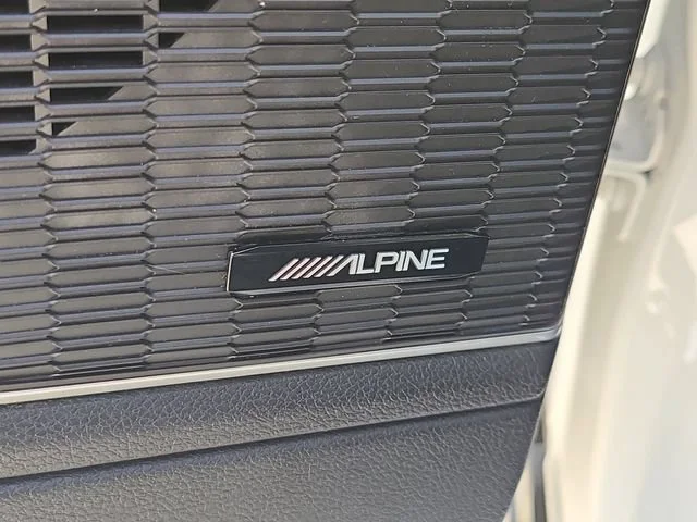 Used 2024 White Jeep LIMI image 27