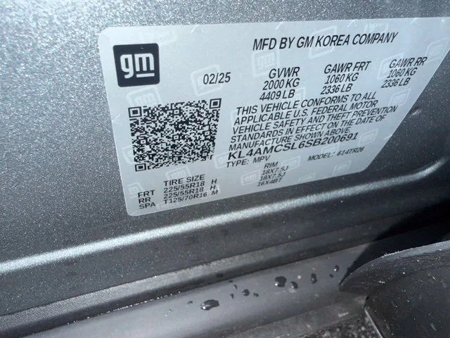 Used 2025 Gray Buick Preferred image 8