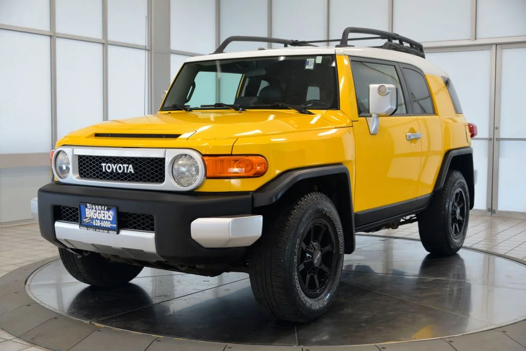 Used 2007 White Toyota Base image 4