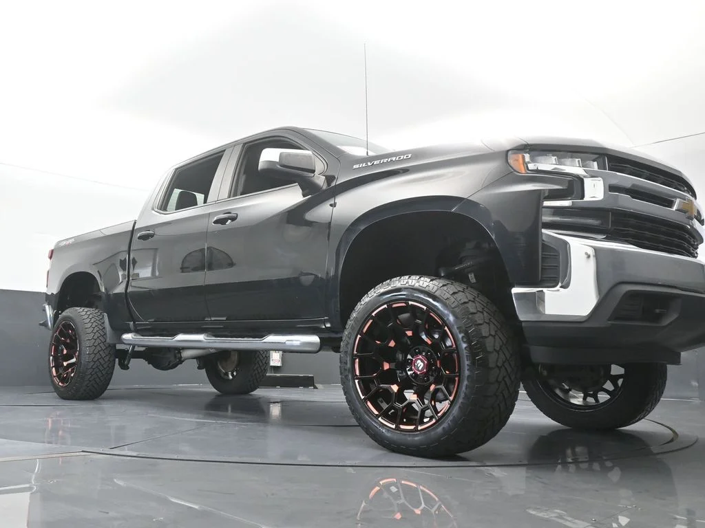 Used 2019 Black Chevrolet LT image 59
