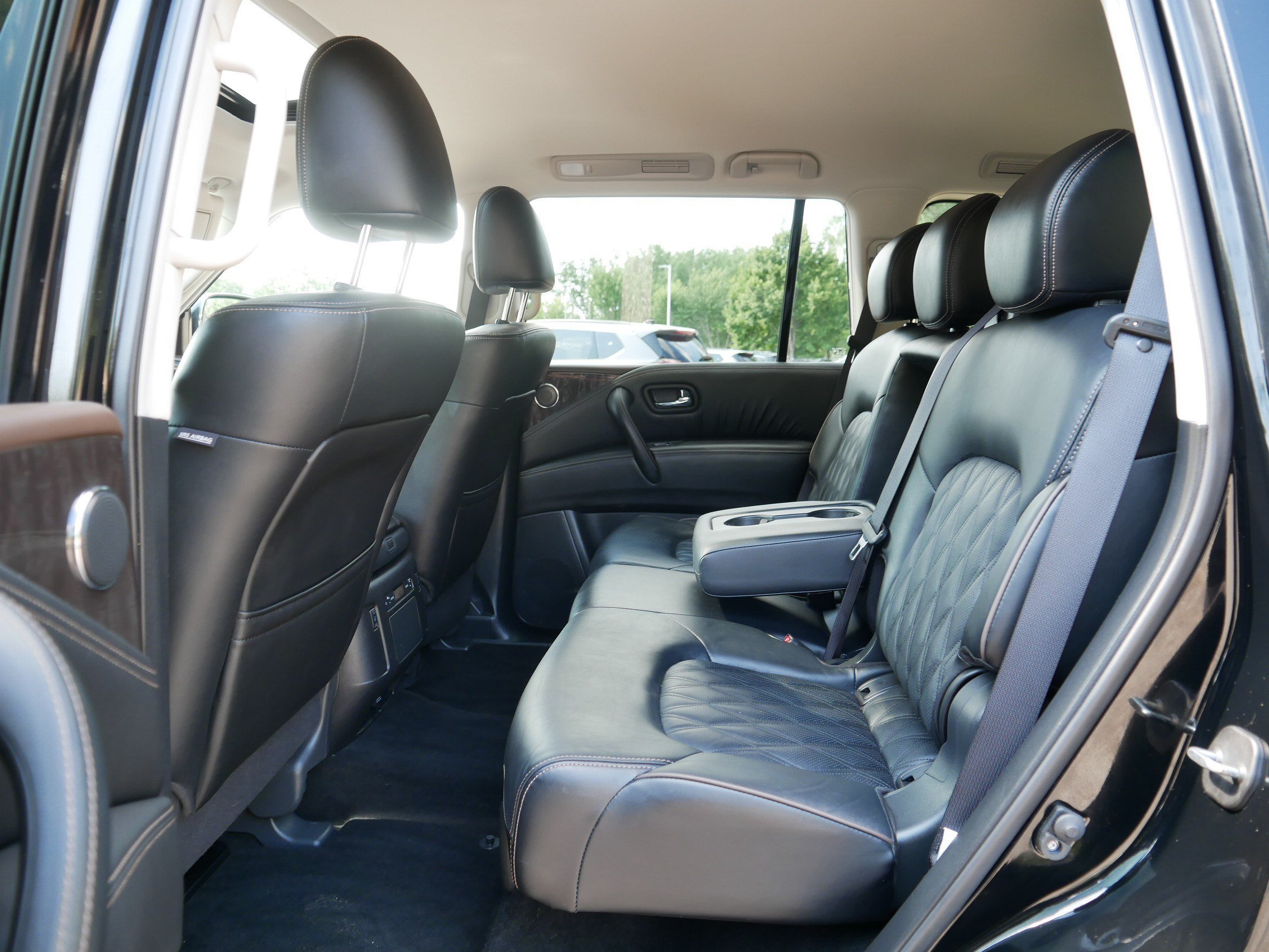 Used 2024 Super Black Nissan Platinum image 35