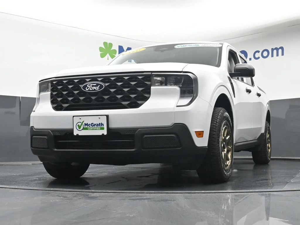 Used 2025 White Ford XL image 7