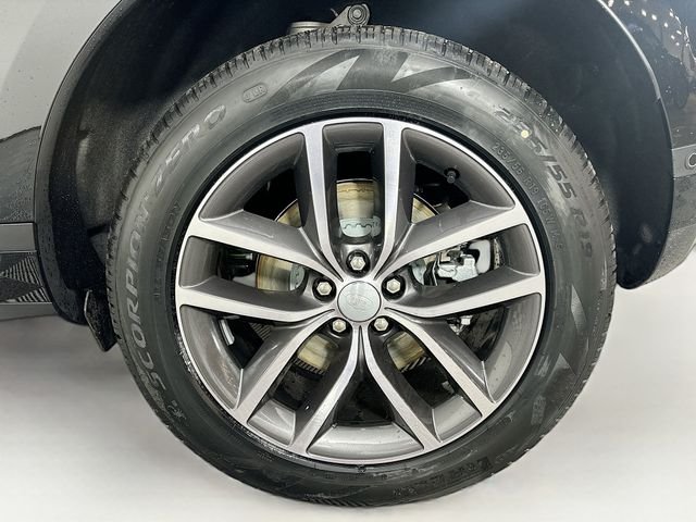 Certified Used 2026 Santorini Black Land Rover S image 28