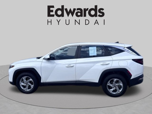 Used 2024 White Hyundai SE image 10