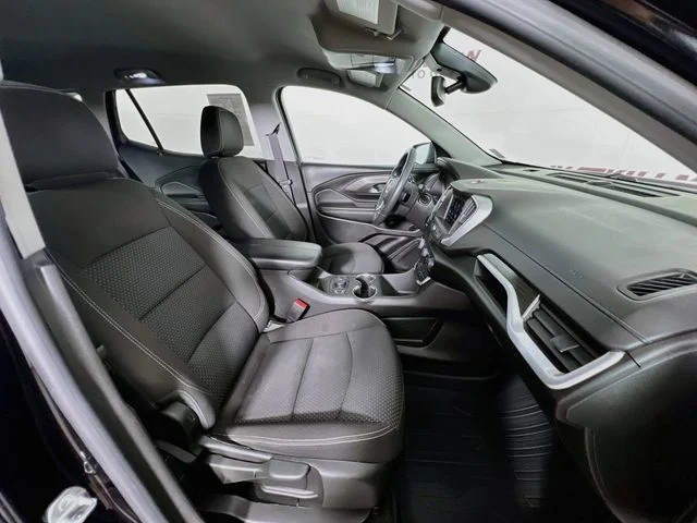 Used 2022 Black GMC SLE image 39