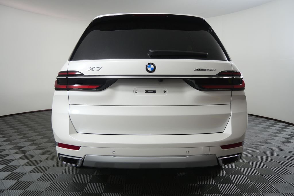 Certified Used 2027 Mineral White Metallic BMW xDrive40i image 4