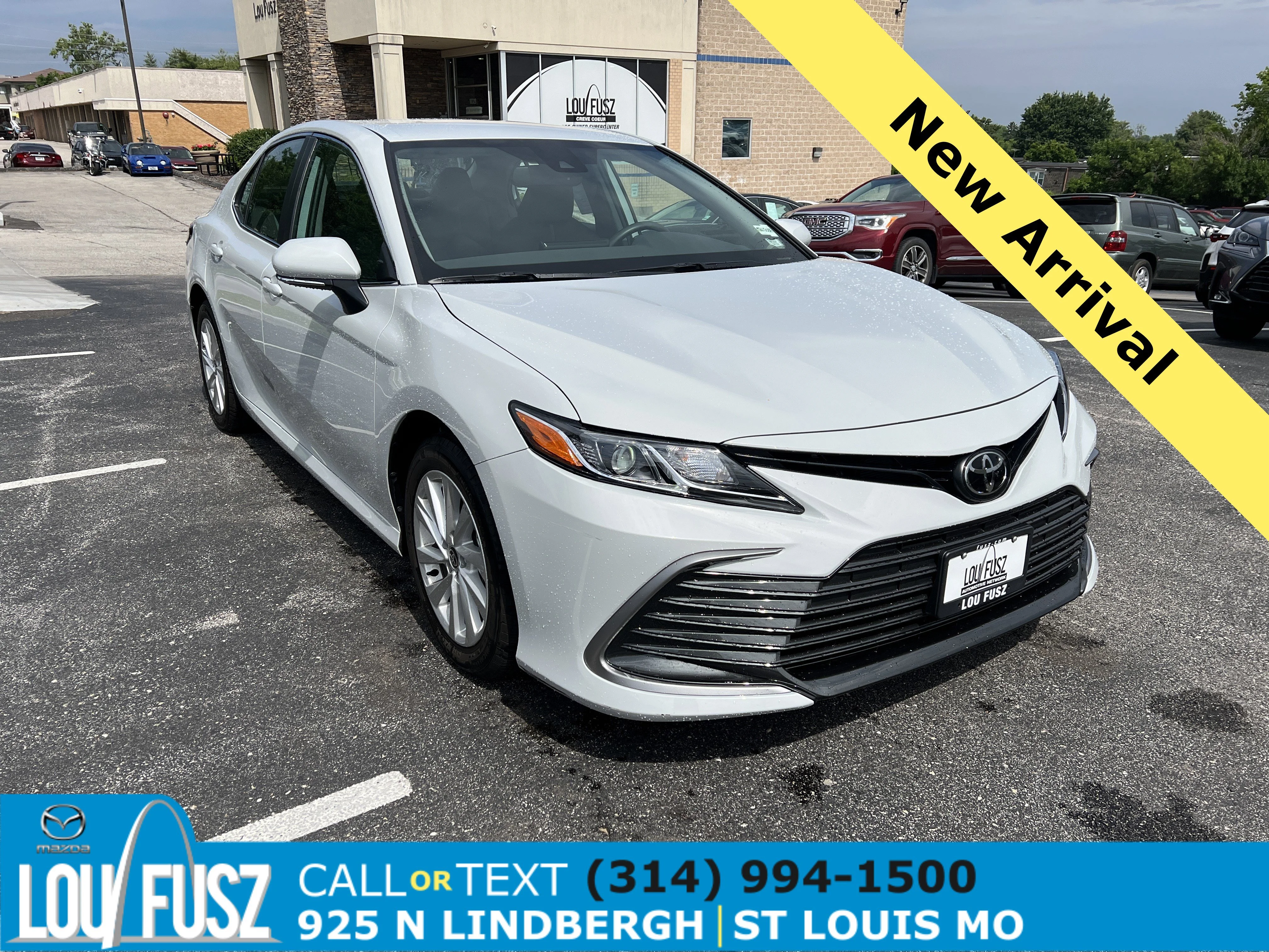 2022 Toyota Camry LE AWD's photo