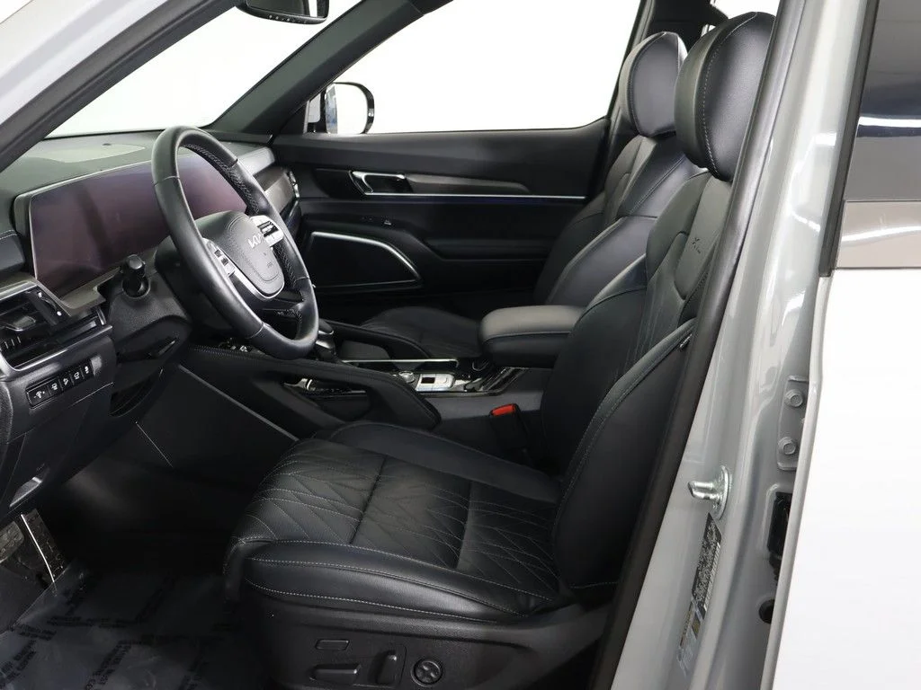 Used 2024 Gray Kia SX X-Line image 37
