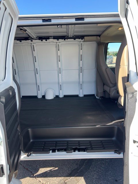 2026 Chevrolet Express Cargo Work Van - Photo 10