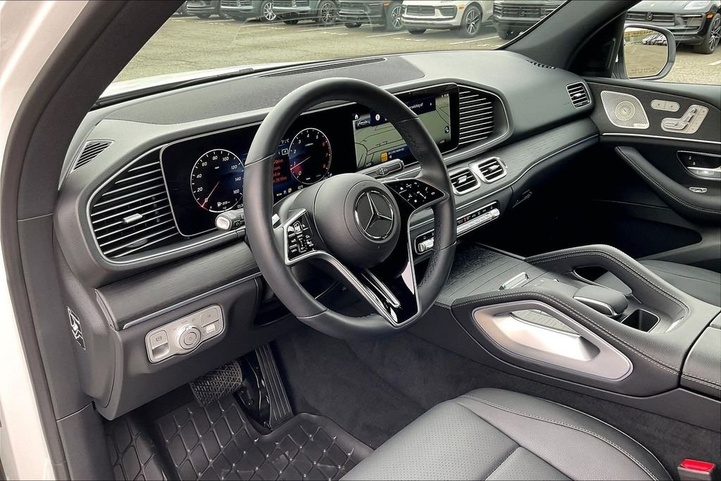 2025 Mercedes-Benz GLE GLE450 - Photo 11