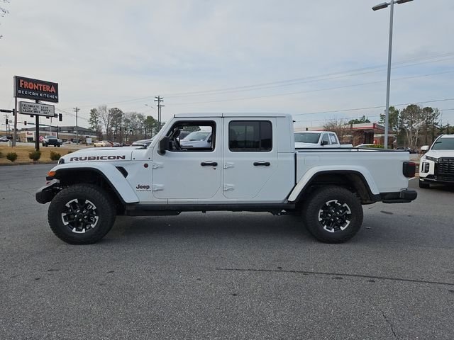 New 2026 Bright White Clear-Coat Exterior Paint Jeep Rubicon image 4