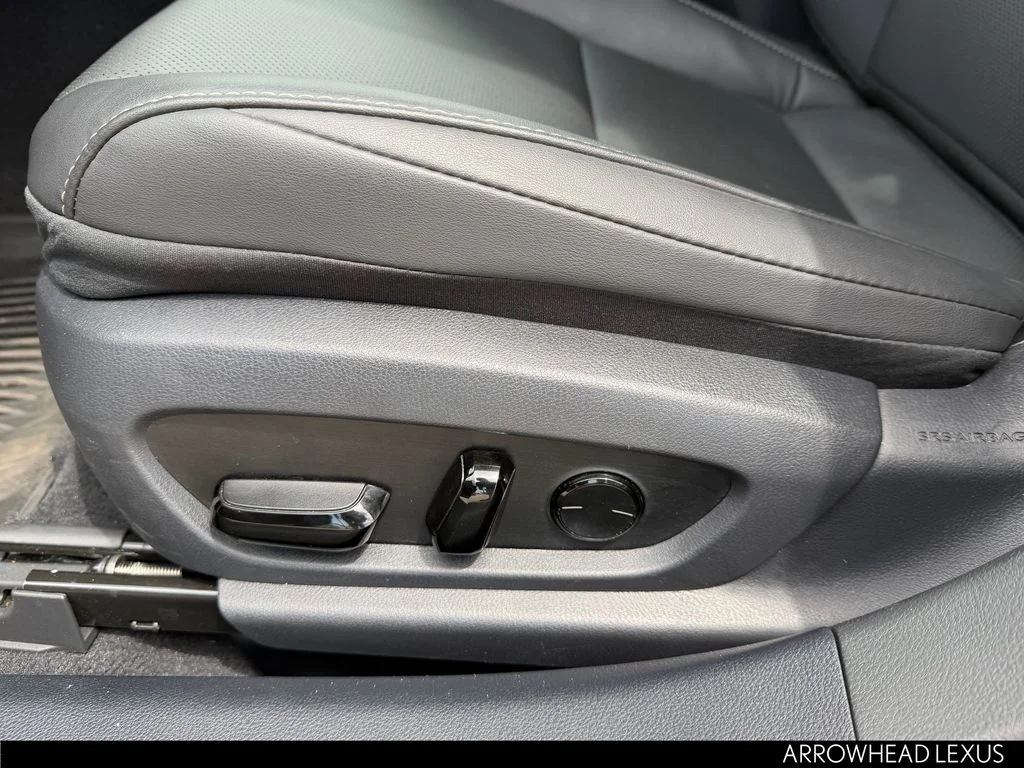 Used 2025 Silver Lexus 300h image 23