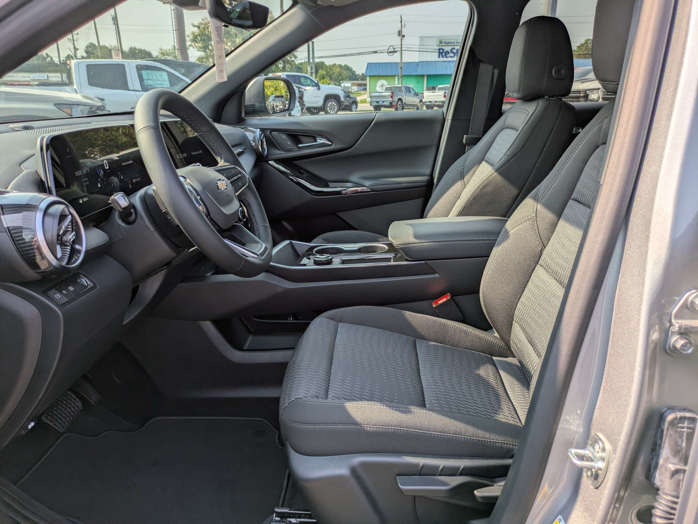 New 2027 Sterling Gray Metallic Chevrolet LT image 20