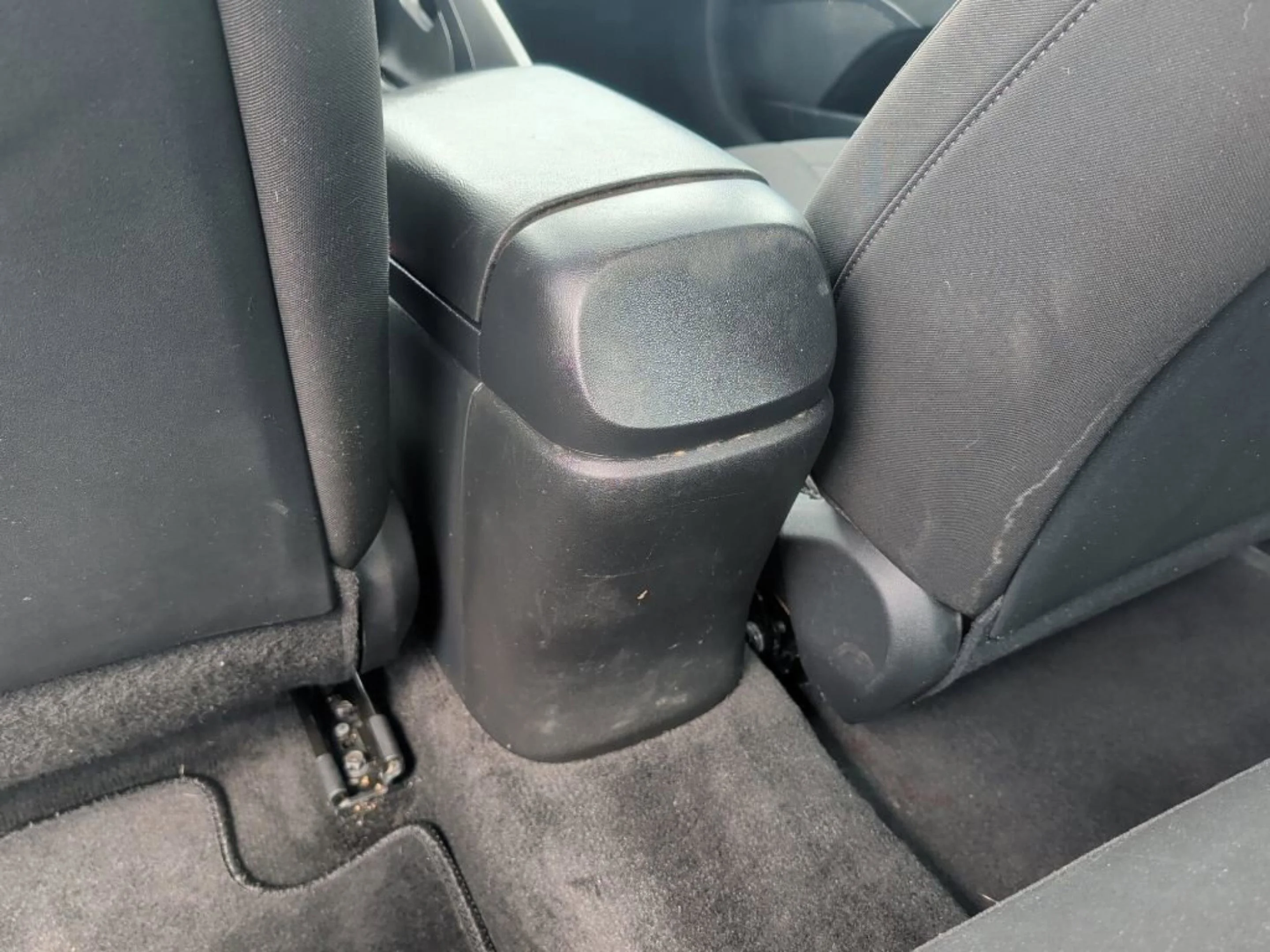 Used 2023 Fluid Metal Hyundai SEL image 31