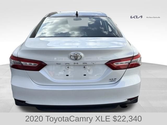 Used 2020 Pearl Toyota XLE image 7