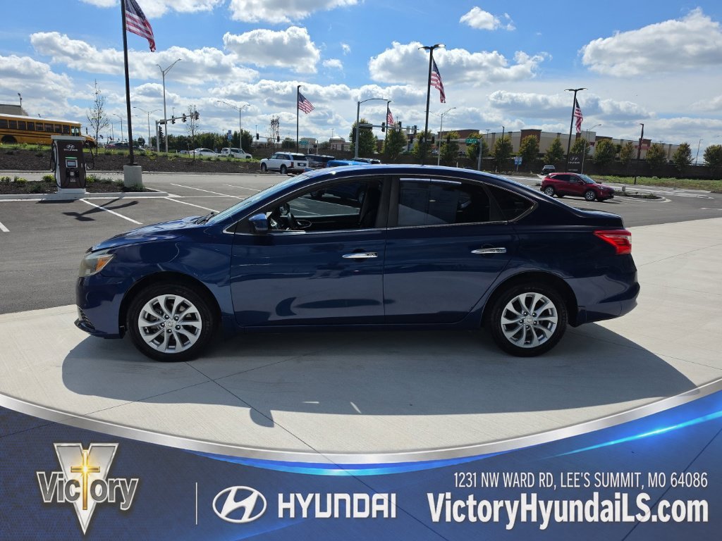 Used 2018 Nissan Sentra SV with VIN 3N1AB7AP4JL663789 for sale in Kansas City