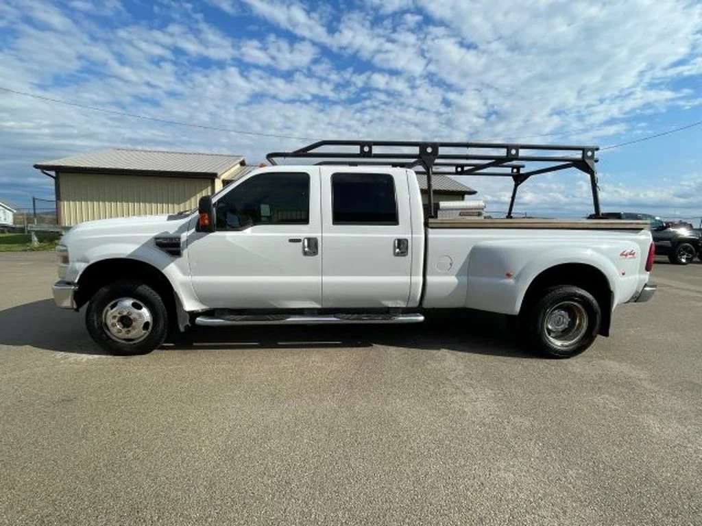 Used 2008 Ford F-350 Super Duty XLT with VIN 1FTWW33R08EC30253 for sale in Manchester, IA