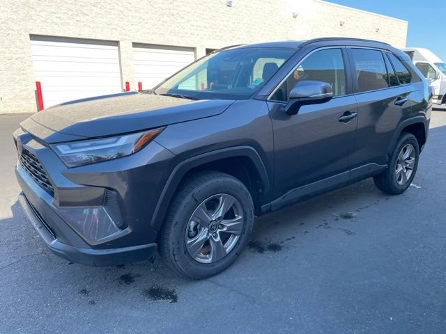 Used 2025 Gray Toyota XLE image 3