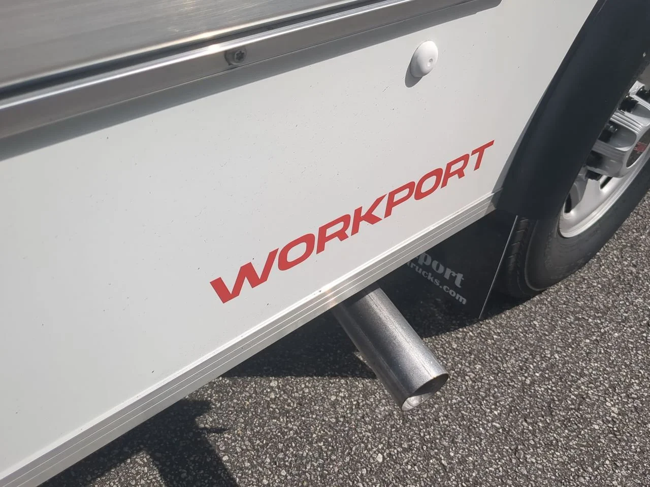 New 2025 Summit White GMC Work Truck image 28