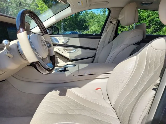 Used 2018 Magnetite Black Mercedes-Benz Maybach S 560 image 3