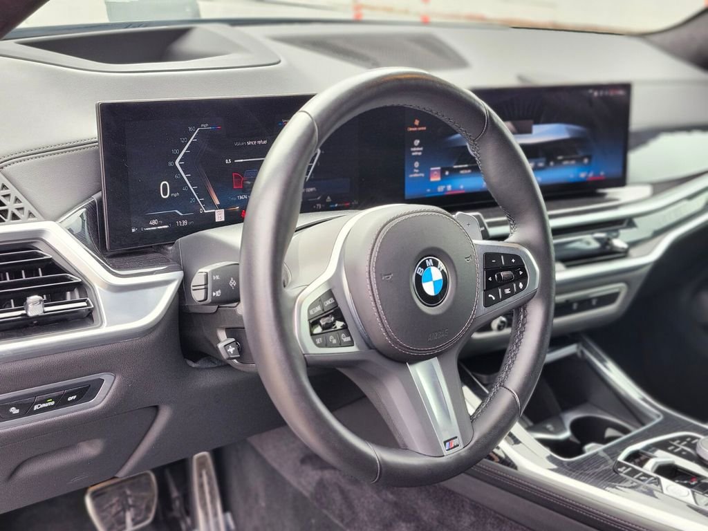 Used 2024 Black BMW xDrive40i image 21