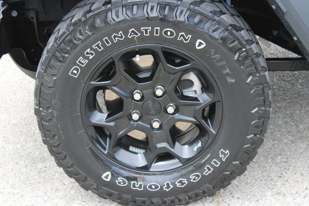 Used 2023 Silver Jeep Willys 4xe image 8