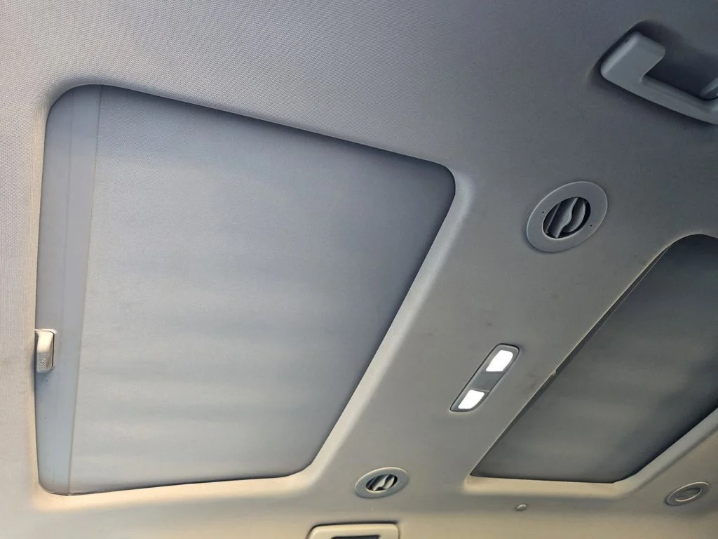 Used 2021 Silver Buick Essence image 26