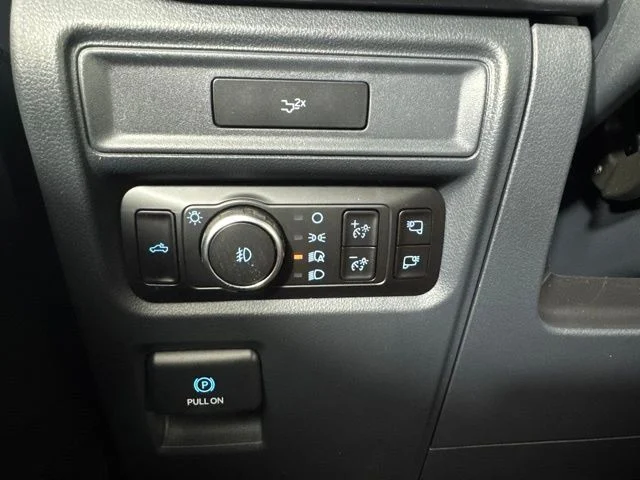 New 2026 Carbonized Gray Metallic Ford XLT image 20