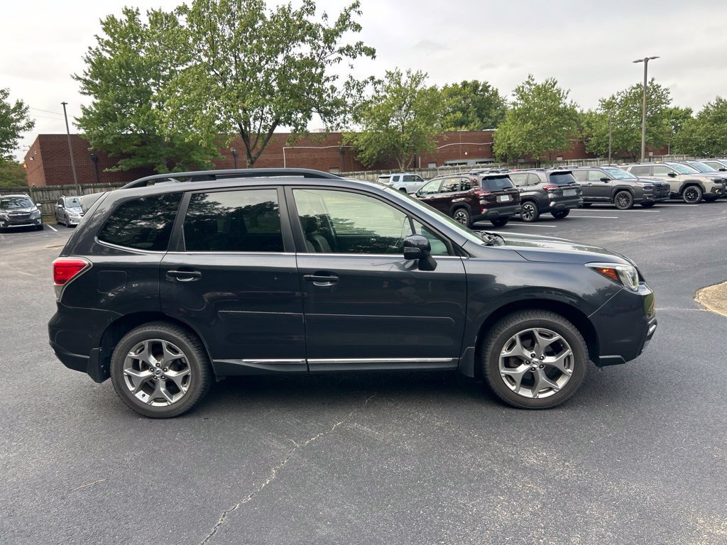 Used 2018 Gray Subaru 2.5i Touring image 2