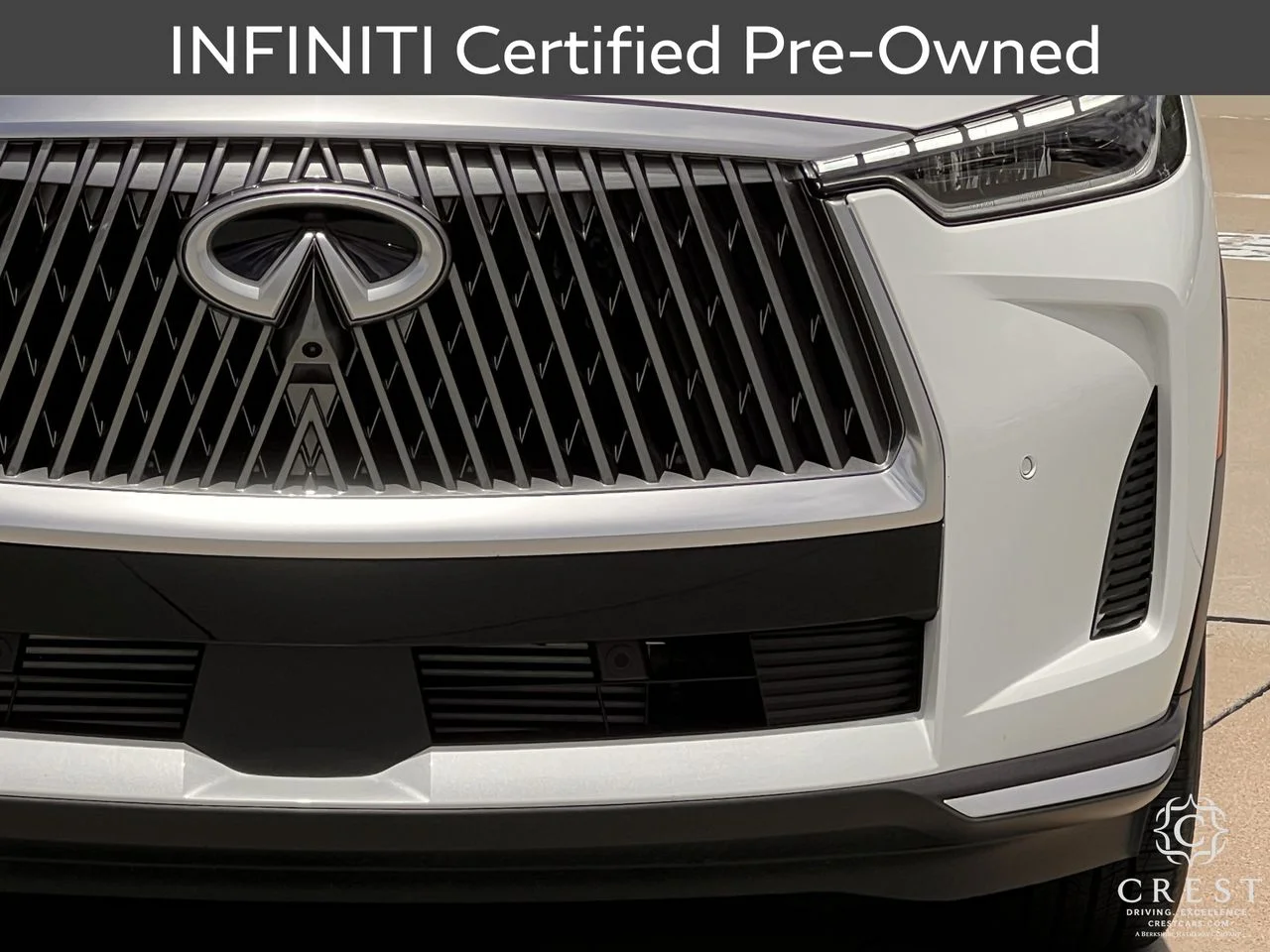 Certified Used 2026 Radiant White INFINITI LUXE image 11