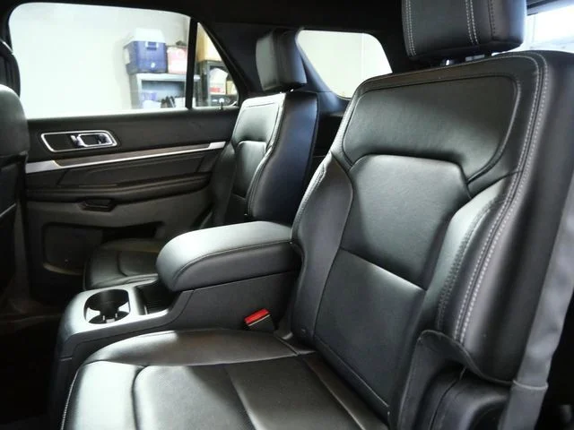 Used 2017 Silver Ford Limited image 15