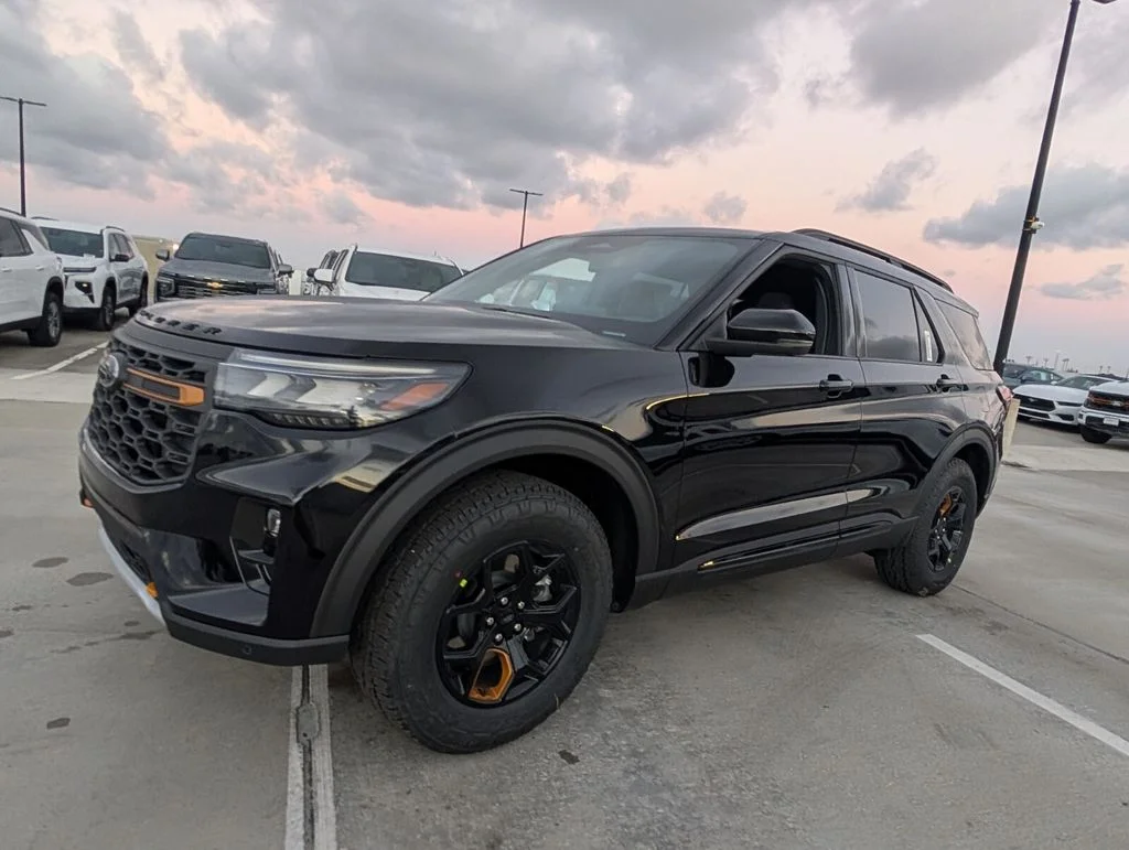 New 2026 Black Ford Tremor image 3