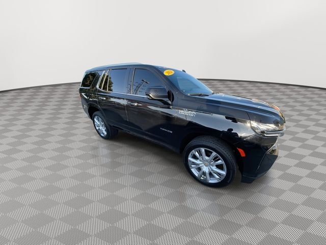 Used 2021  Chevrolet High Country image 2
