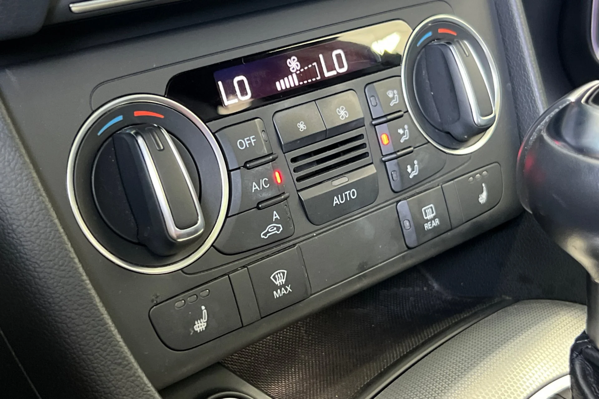 Used 2018 Cuvee Silver Metallic Audi Premium Plus image 23